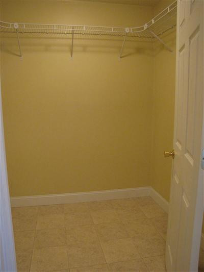2898 Ford Hampton Road Winchester, KY 40391 - Photo 19 of 28 walk-in closet in the master bath