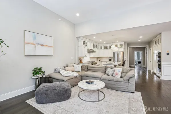 $1,399,000 | 11 Concord Court, Warren, NJ 07059