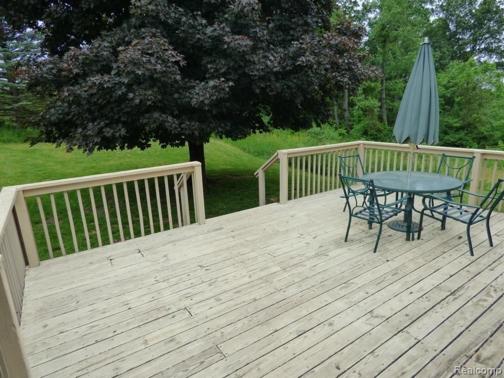543 Lake George Road Oakland, MI 48363 - Photo 28 of 35
