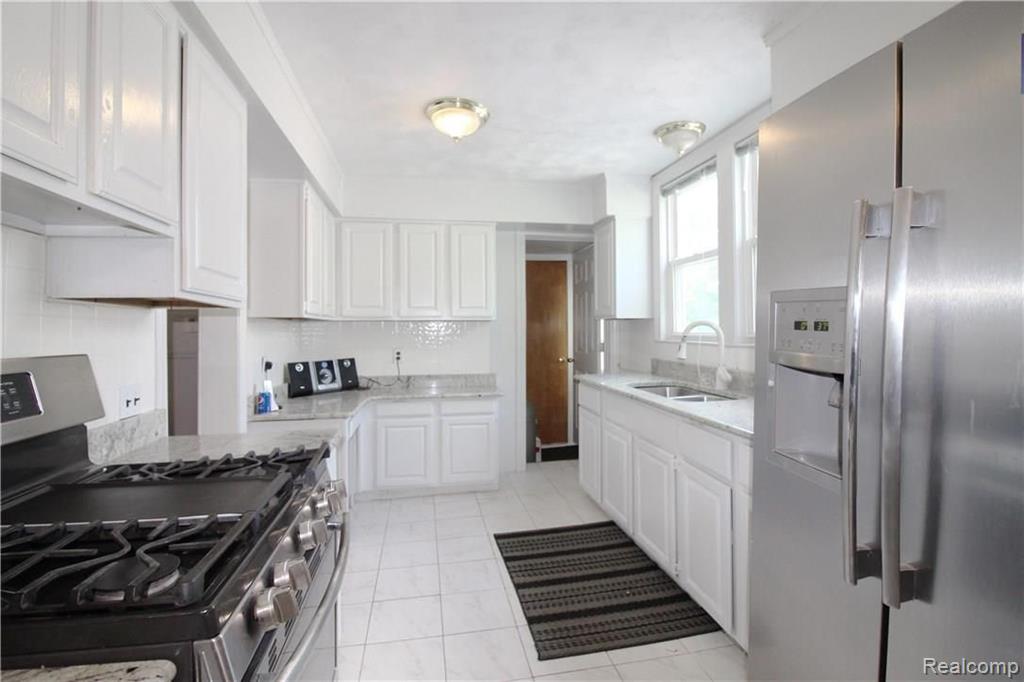 22012 Inkster Road Southfield, MI 48033 - Photo 20 of 34