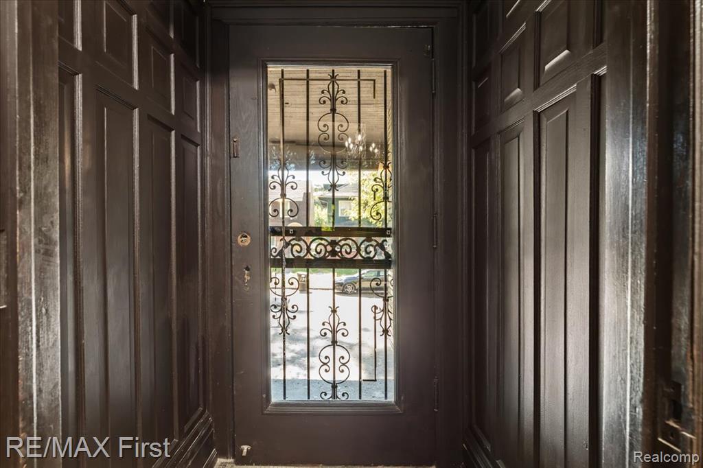237 Alger Street Detroit, MI 48202 - Photo 5 of 54 Gallery Image 5