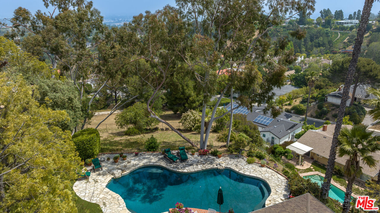 16331 Tudor Drive Encino, CA 91436 - Photo 59 of 71