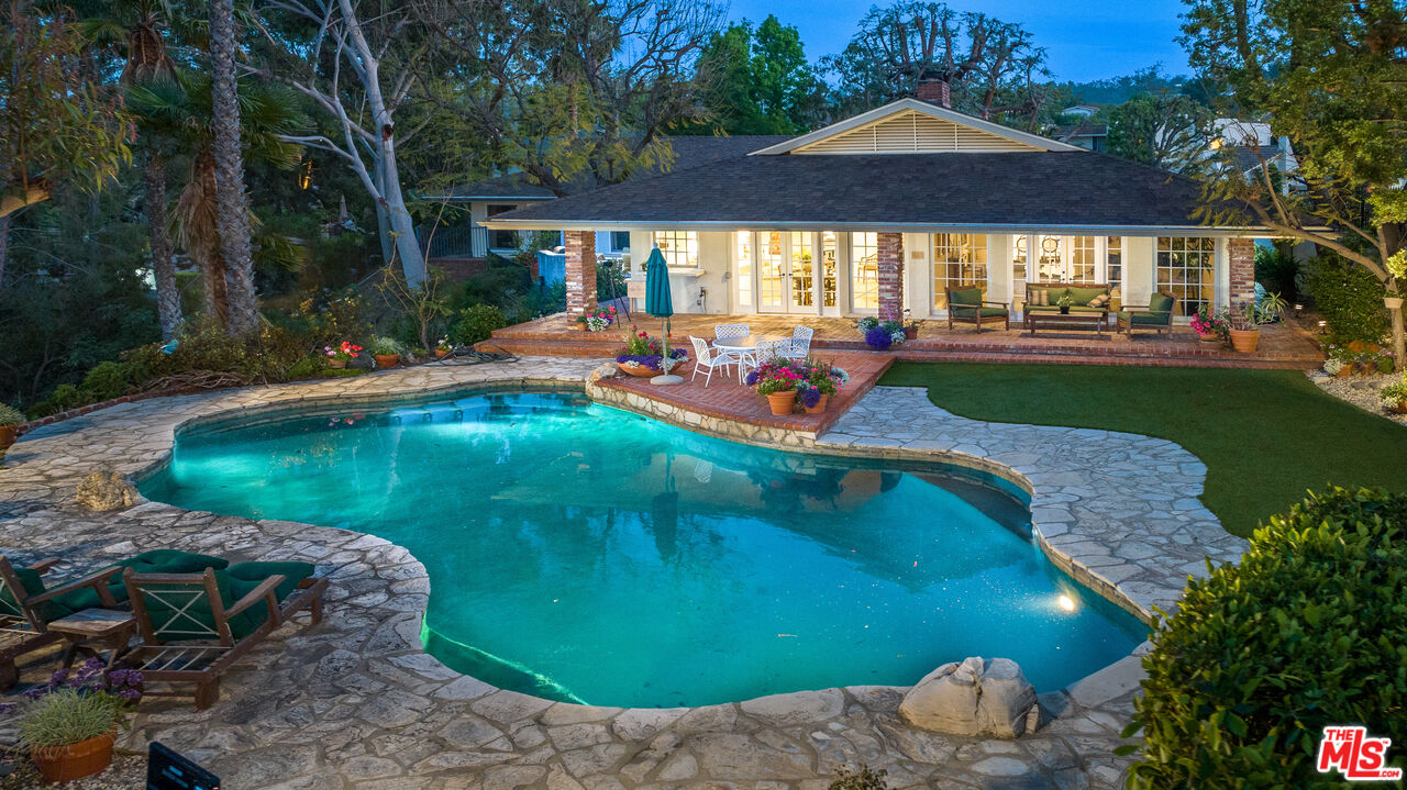 16331 Tudor Drive Encino, CA 91436 - Photo 62 of 71