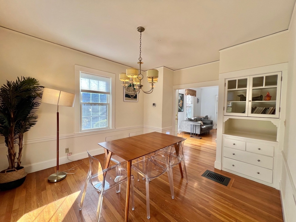 54 Simonds Road Lexington, MA 02420 - Photo 9 of 24