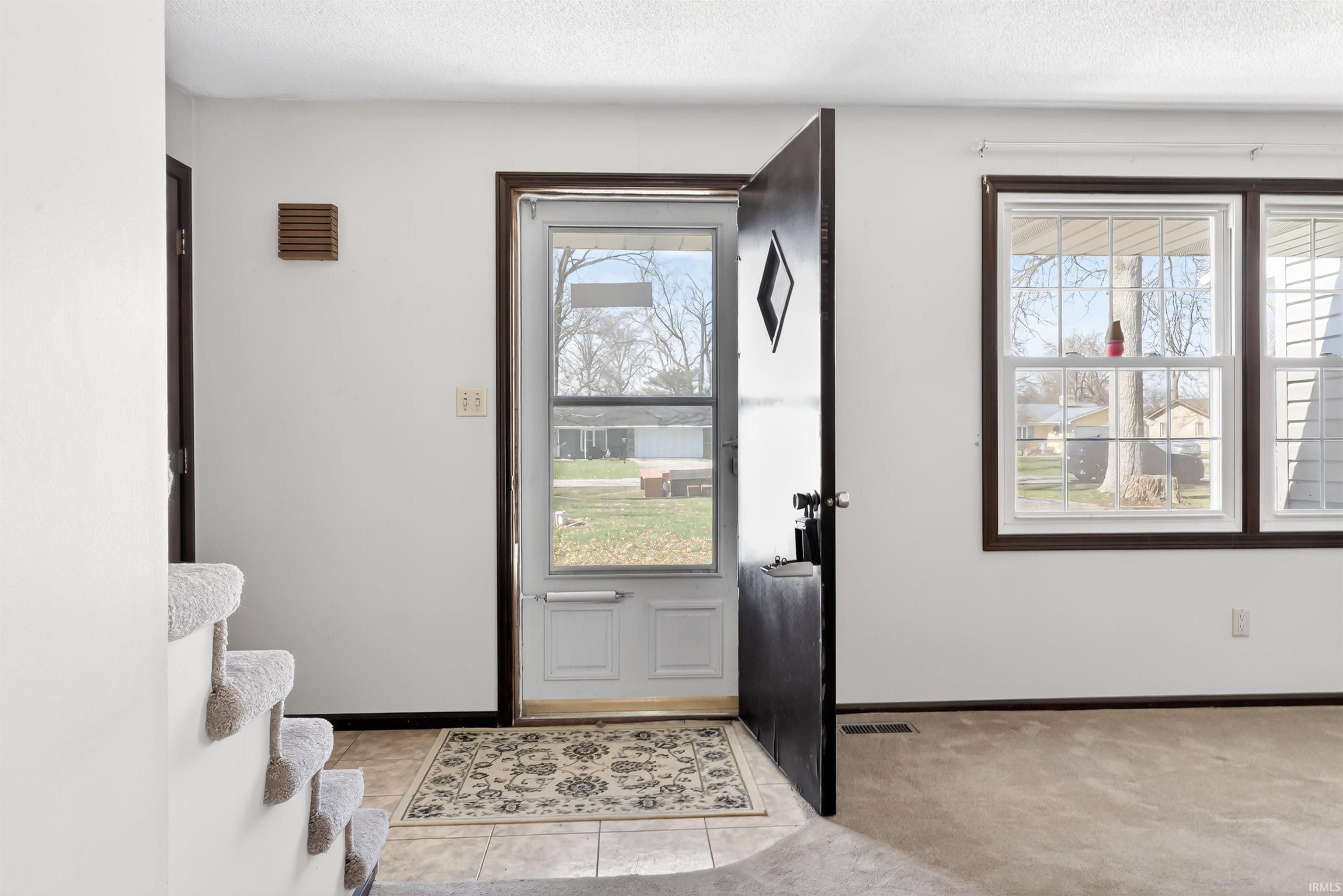 4918 Wheatridge Road Fort Wayne, IN 46835 - Photo 2 of 36 Gallery Image 2