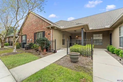 $212,000 | 9124 Old Hammond Highway, Unit 27, Baton Rouge, LA 70809