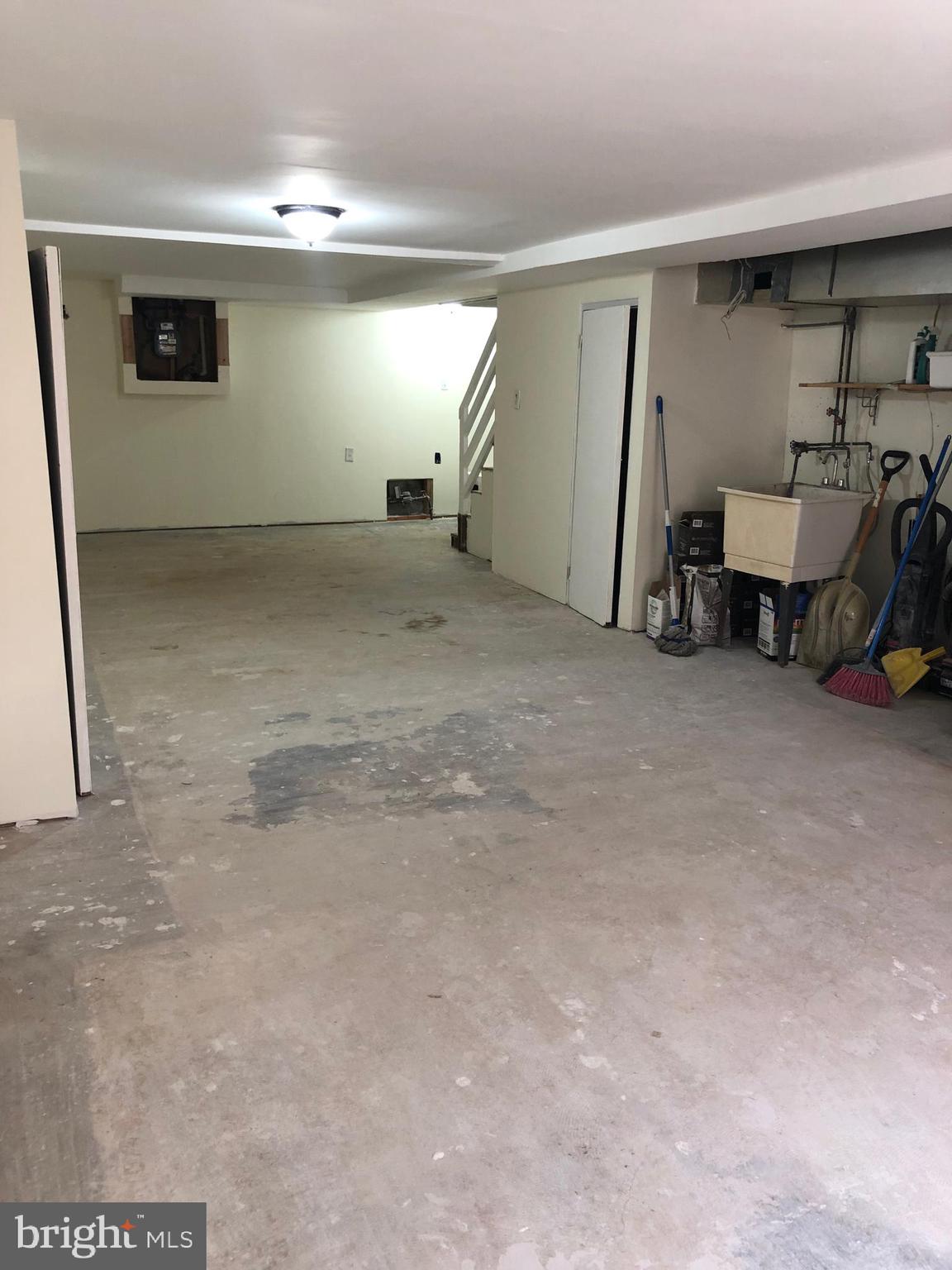 1828 Farrington Road Philadelphia, PA 19151 - Photo 21 of 24 Ideal for workshop