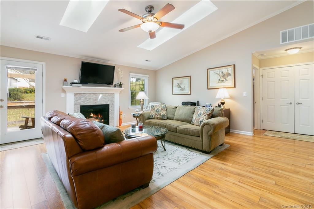 1004 Riceville Road Asheville, NC 28805 - Photo 14 of 36 Gallery Image 14