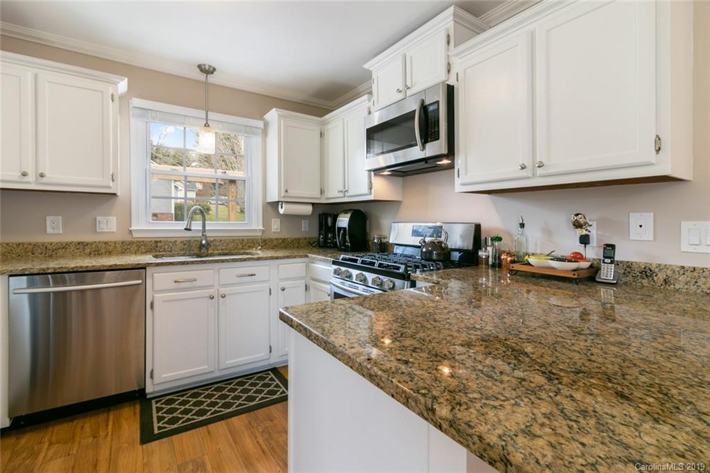 1004 Riceville Road Asheville, NC 28805 - Photo 16 of 36 Gallery Image 16