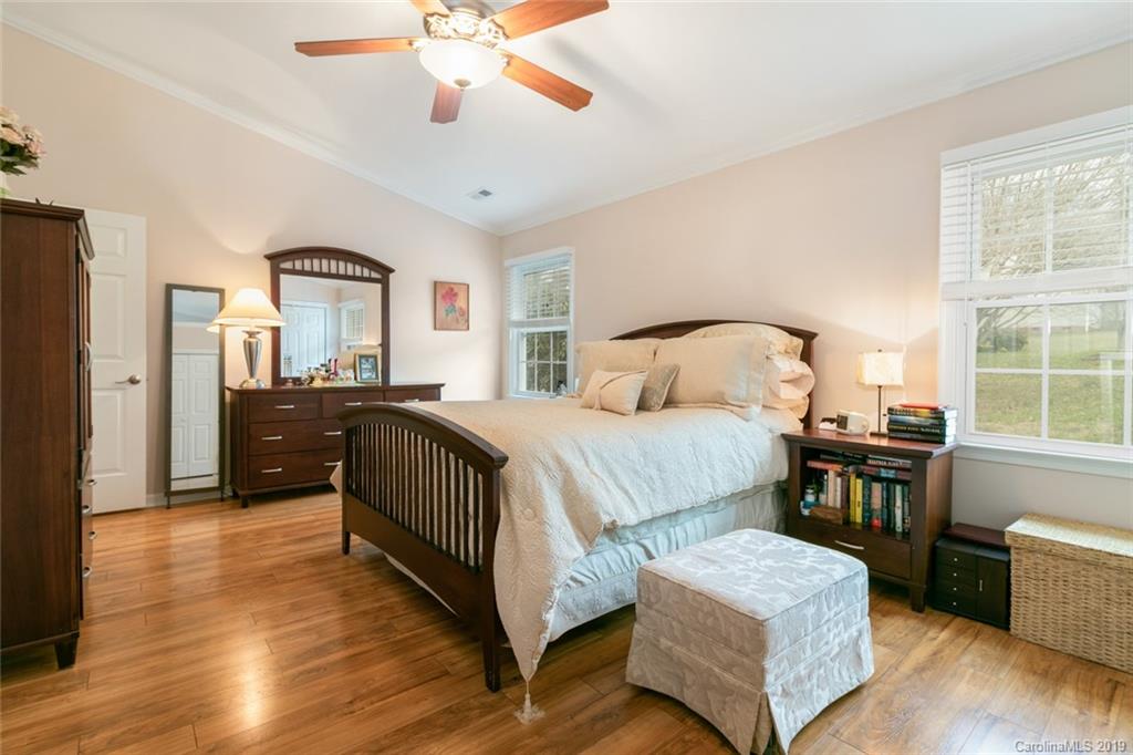1004 Riceville Road Asheville, NC 28805 - Photo 20 of 36 Gallery Image 20