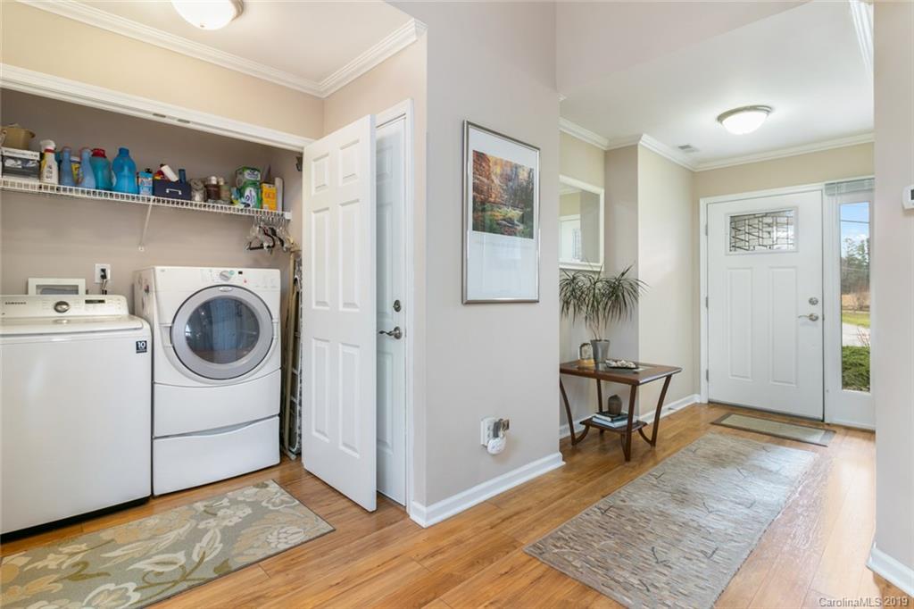 1004 Riceville Road Asheville, NC 28805 - Photo 5 of 36 Gallery Image 5
