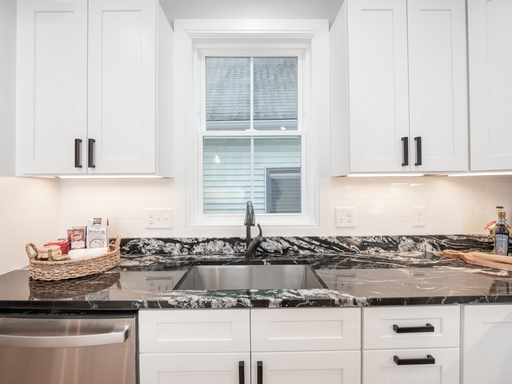 80 Reed Avenue, Unit A Everett, MA 02149 - Photo 6 of 32