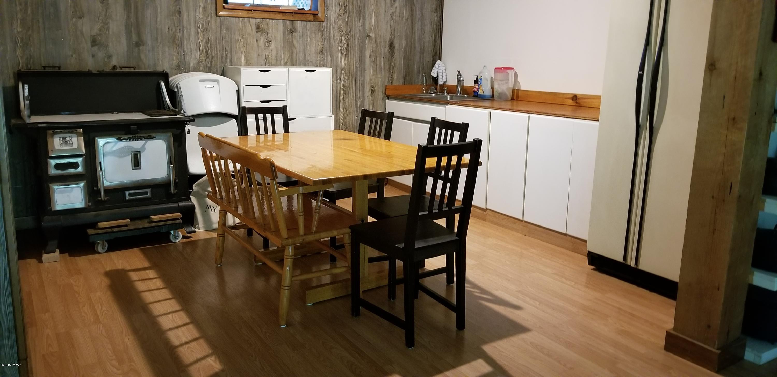 110 Ritz Drive Dingmans Ferry, PA 18328 - Photo 15 of 21 13. Lower Level Kitchen_Dining Area