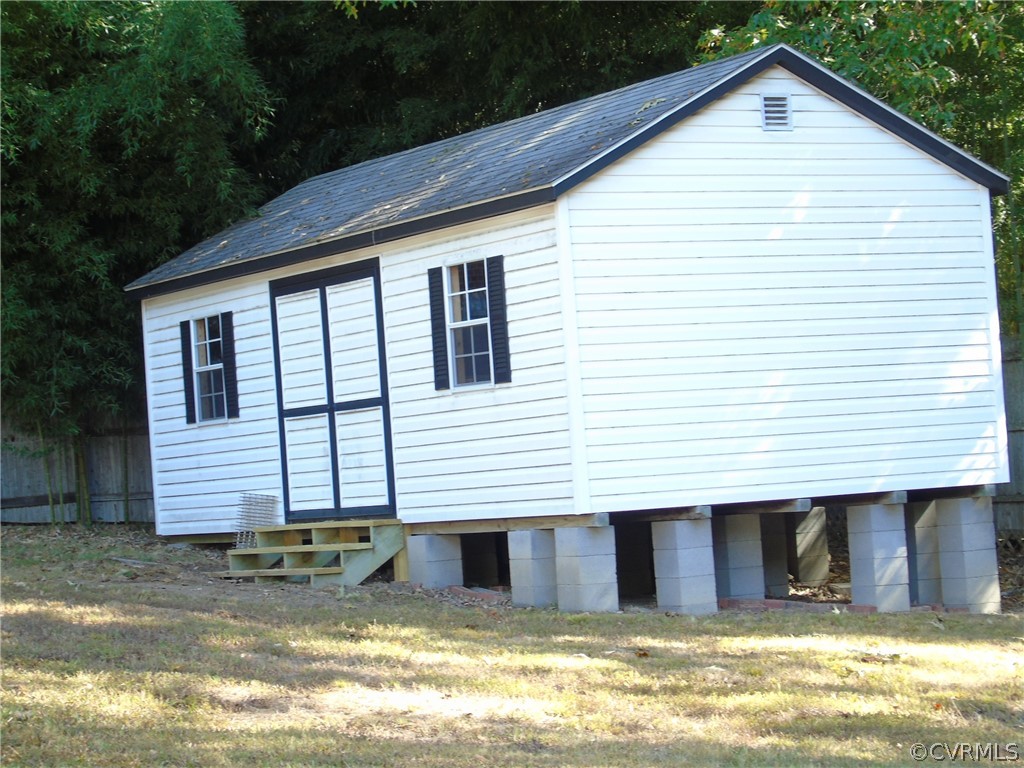 9901 Qualla Road Chesterfield, VA 23832 - Photo 33 of 38 Large storage building