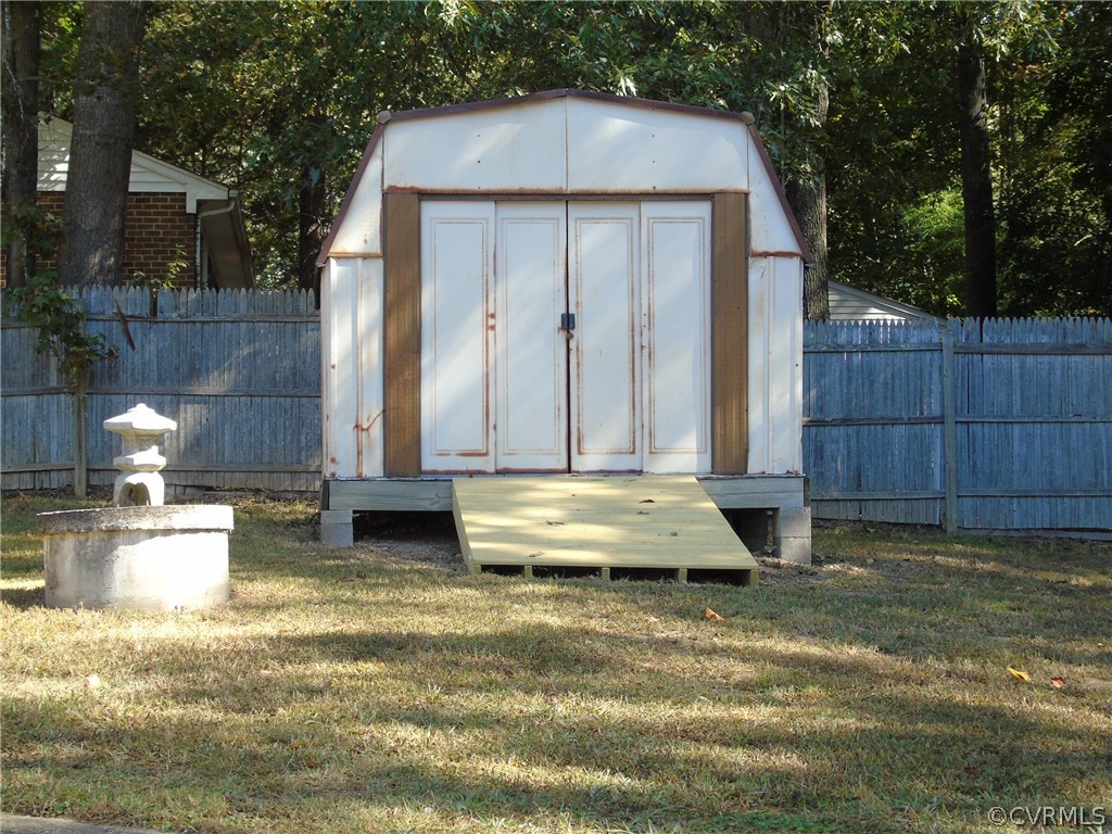 9901 Qualla Road Chesterfield, VA 23832 - Photo 34 of 38 Storage shed