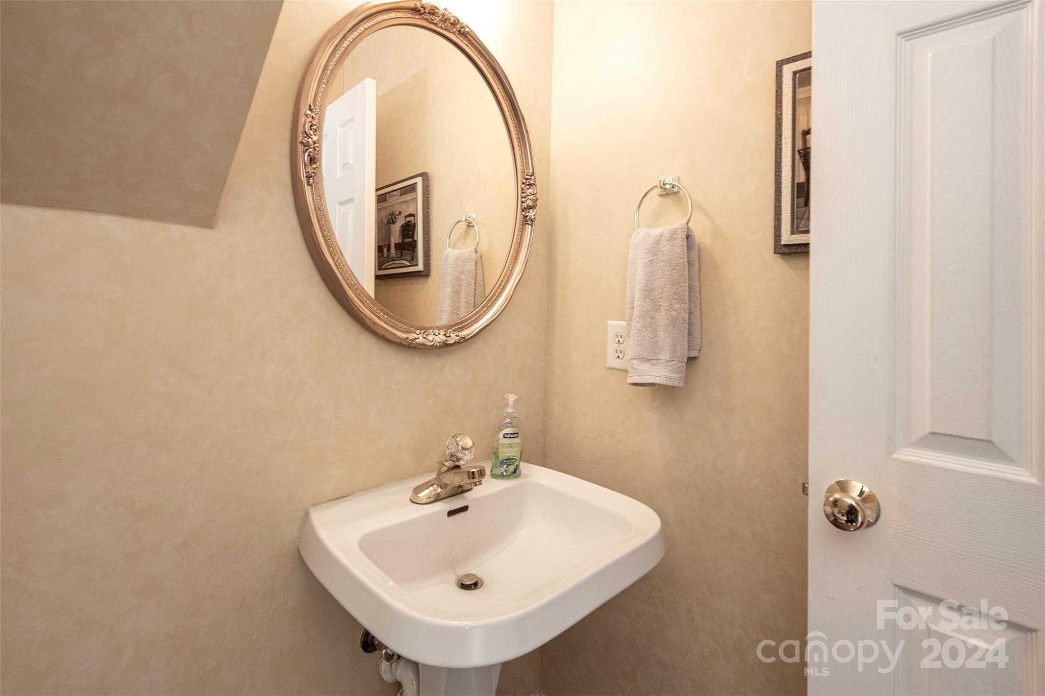 1104 Foxfield Road Waxhaw, NC 28173 - Photo 16 of 39 Gallery Image 16