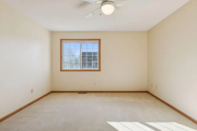 $284,900 | 2687 Mallard Drive, Woodbury, MN 55125