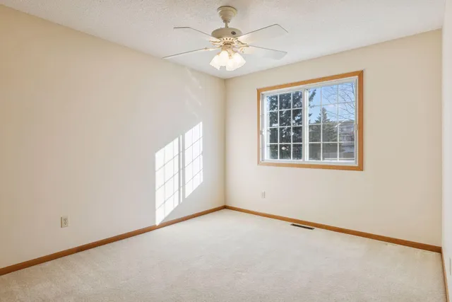 $284,900 | 2687 Mallard Drive, Woodbury, MN 55125