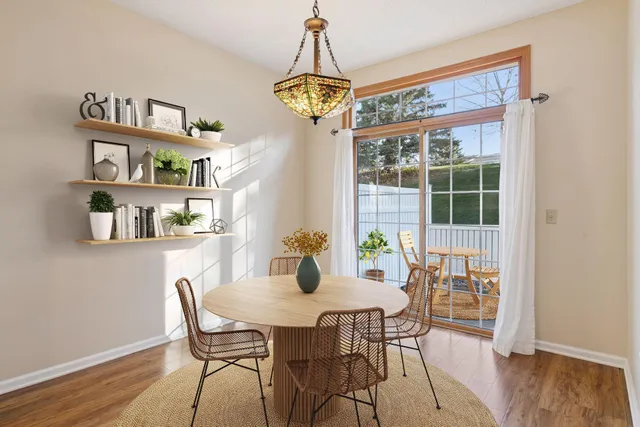 $284,900 | 2687 Mallard Drive, Woodbury, MN 55125