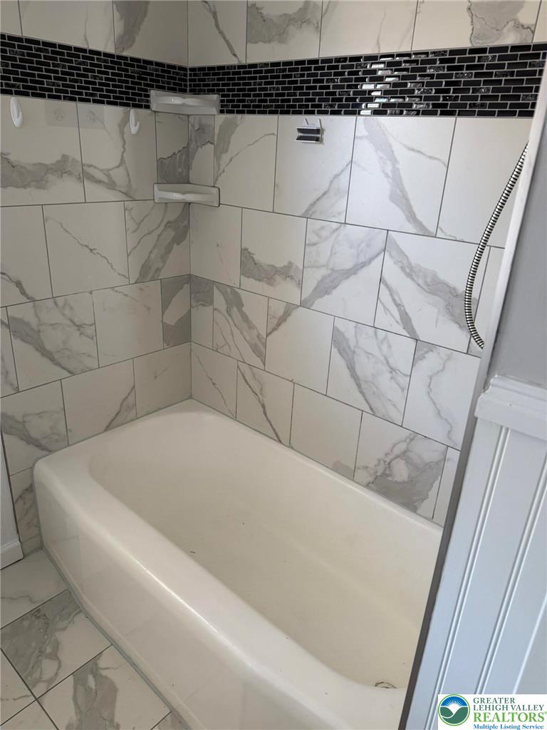 2229 Rodgers Street Bethlehem, PA 18017 - Photo 7 of 17 a bathroom with a bathtub