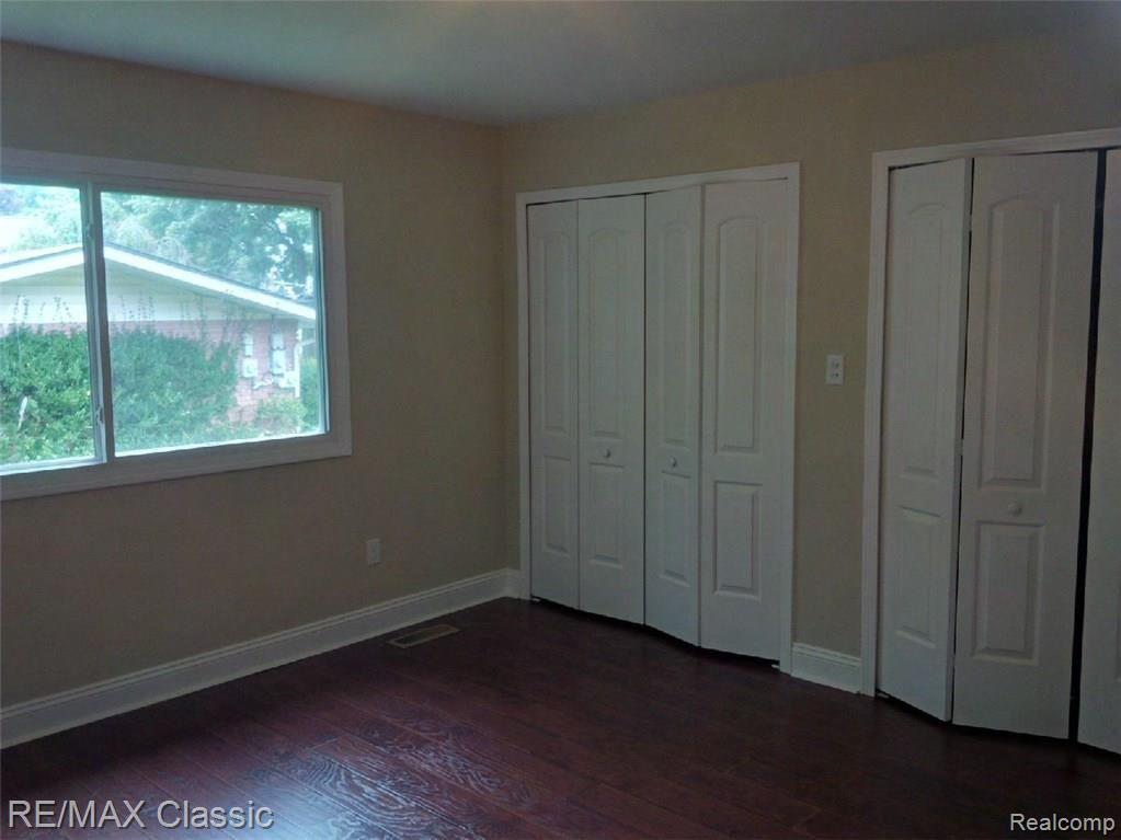 36124 Paddleford Road Farmington Hills, MI 48331 - Photo 14 of 22