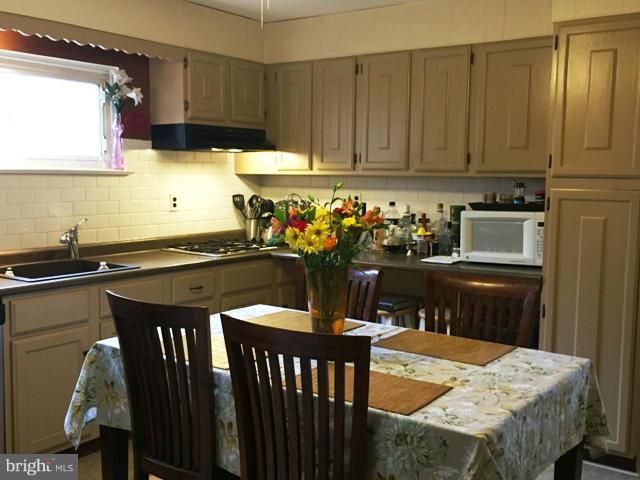 9701 Wagner Trail Clinton, MD 20735 - Photo 11 of 27 Kitchen