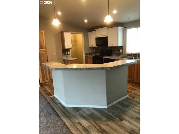 a picture of a wall with a white wall and a white wall