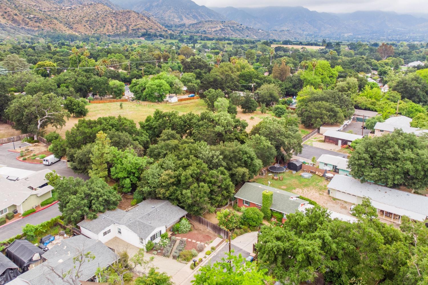 412 Franklin Drive Ojai, CA 93023 - Photo 46 of 50 an aerial view of multiple house