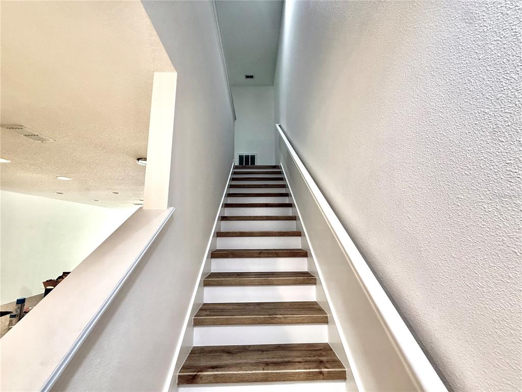 7605 Ripplepointe Way Windermere, FL 34786 - Photo 10 of 27 a view of entryway