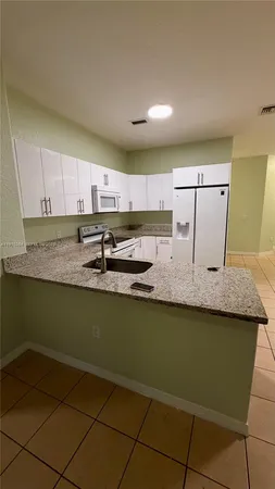 $2,350 | 13272 Old Biscayne Drive, Unit 104, Homestead, FL 33033