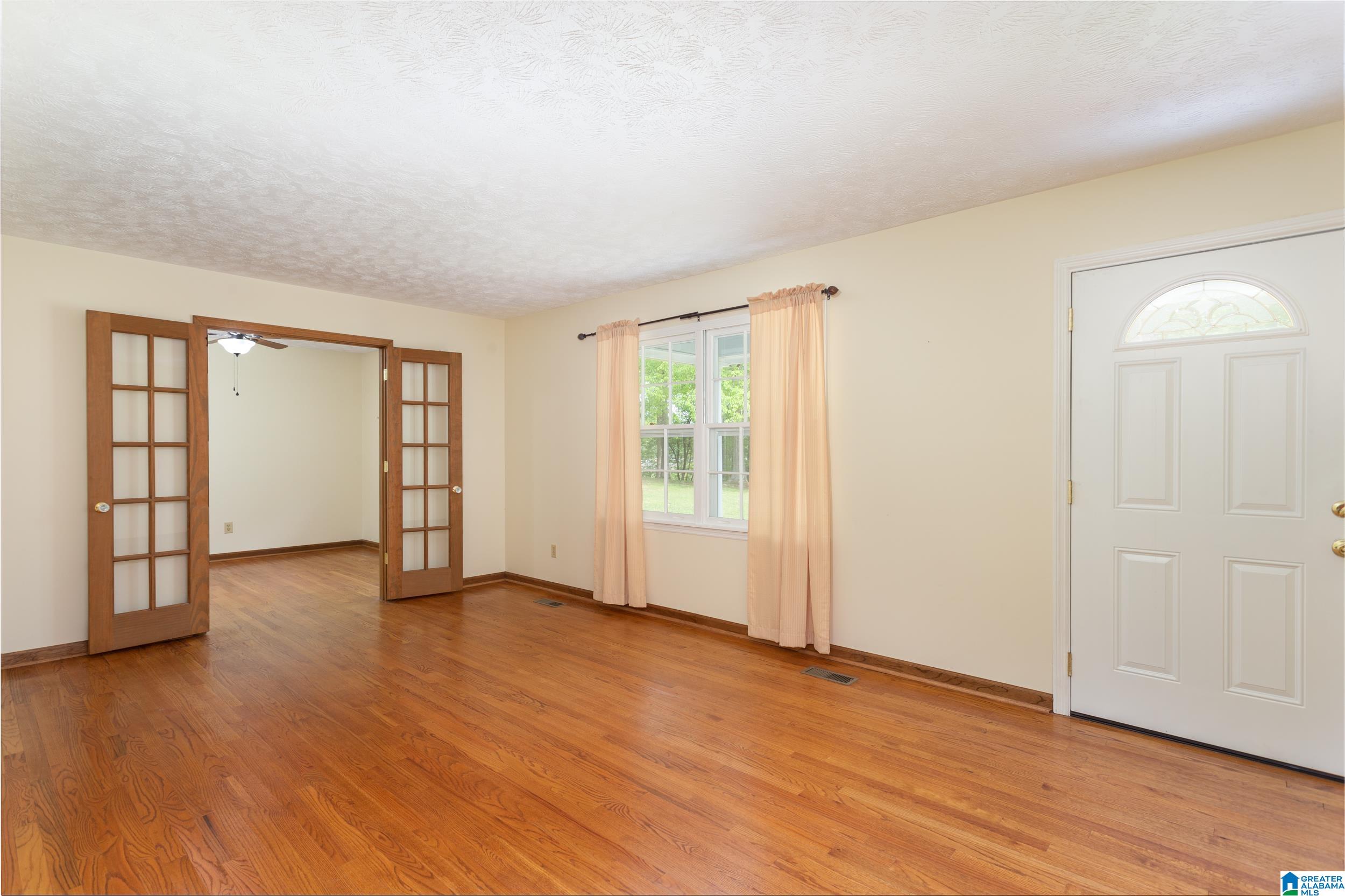 224 Old Choccolocco Road Anniston, AL 36207 - Photo 2 of 33