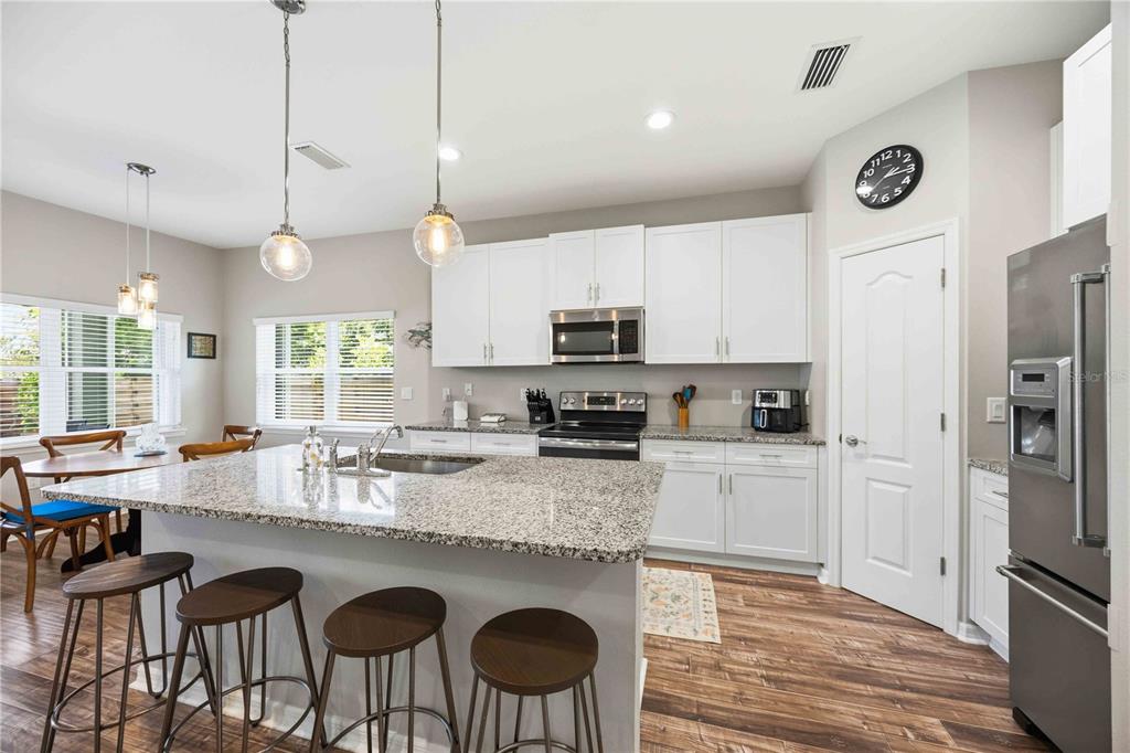 309 Pavonia Road Nokomis, FL 34275 - Photo 16 of 56