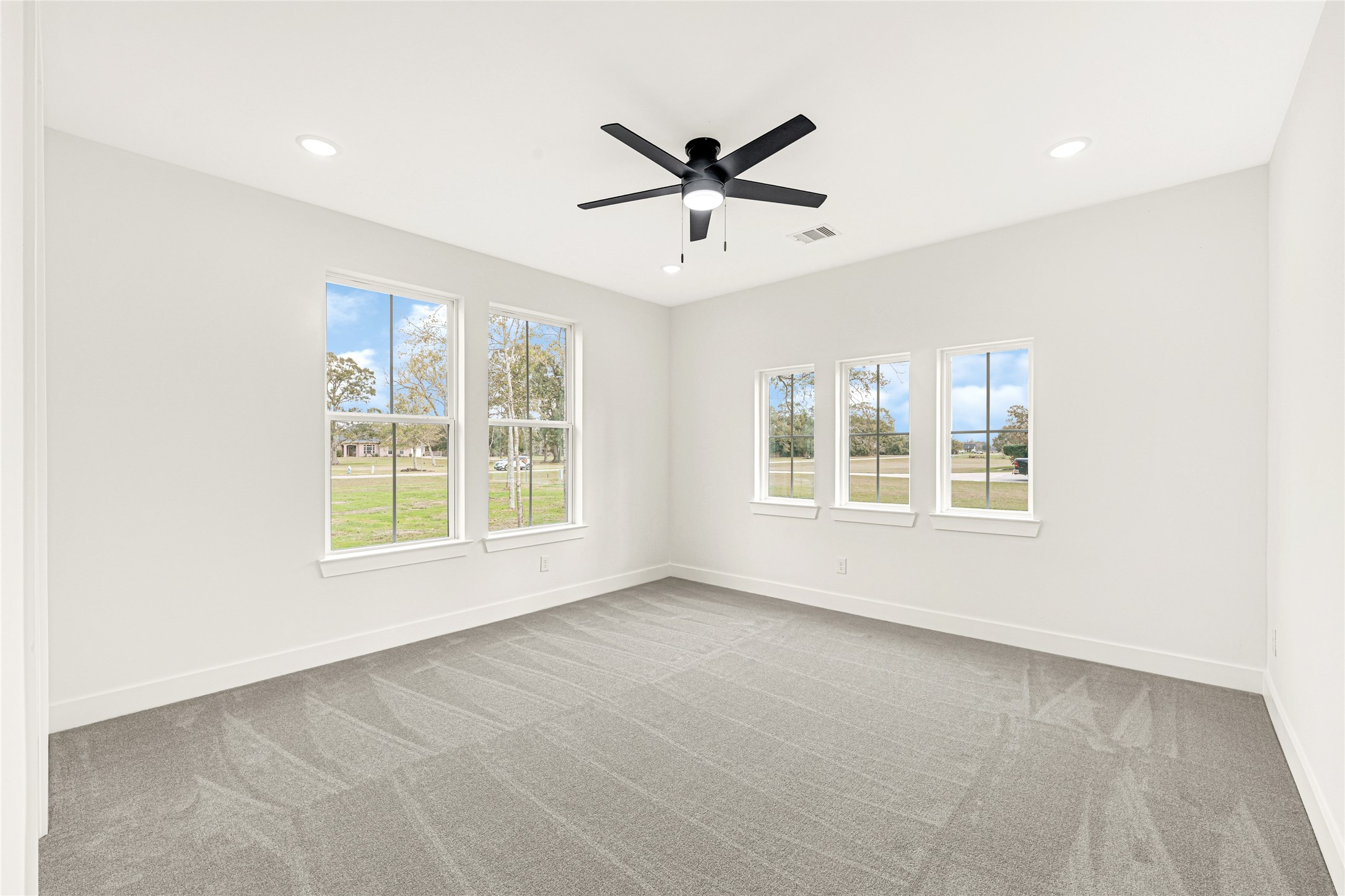 16915 Hamill Drive Rosharon, TX 77583 - Photo 34 of 47 a view of an empty room with a window