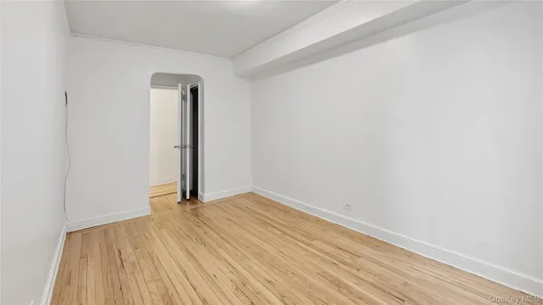 $2,400 | 2190 Boston Road, Unit 3A | Pelham Parkway