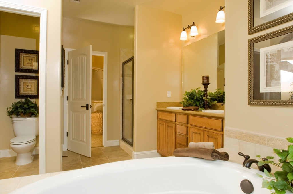 735 Moonglow Road Lompoc, CA 93436 - Photo 10 of 12 Master Bath - Model Home