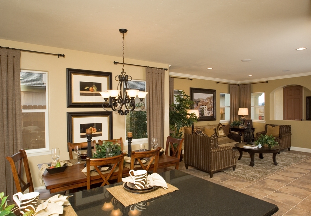 735 Moonglow Road Lompoc, CA 93436 - Photo 6 of 12 Great Room - Model Home