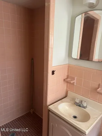 $1,895 | 4806 Kendall Avenue, Gulfport, MS 39507