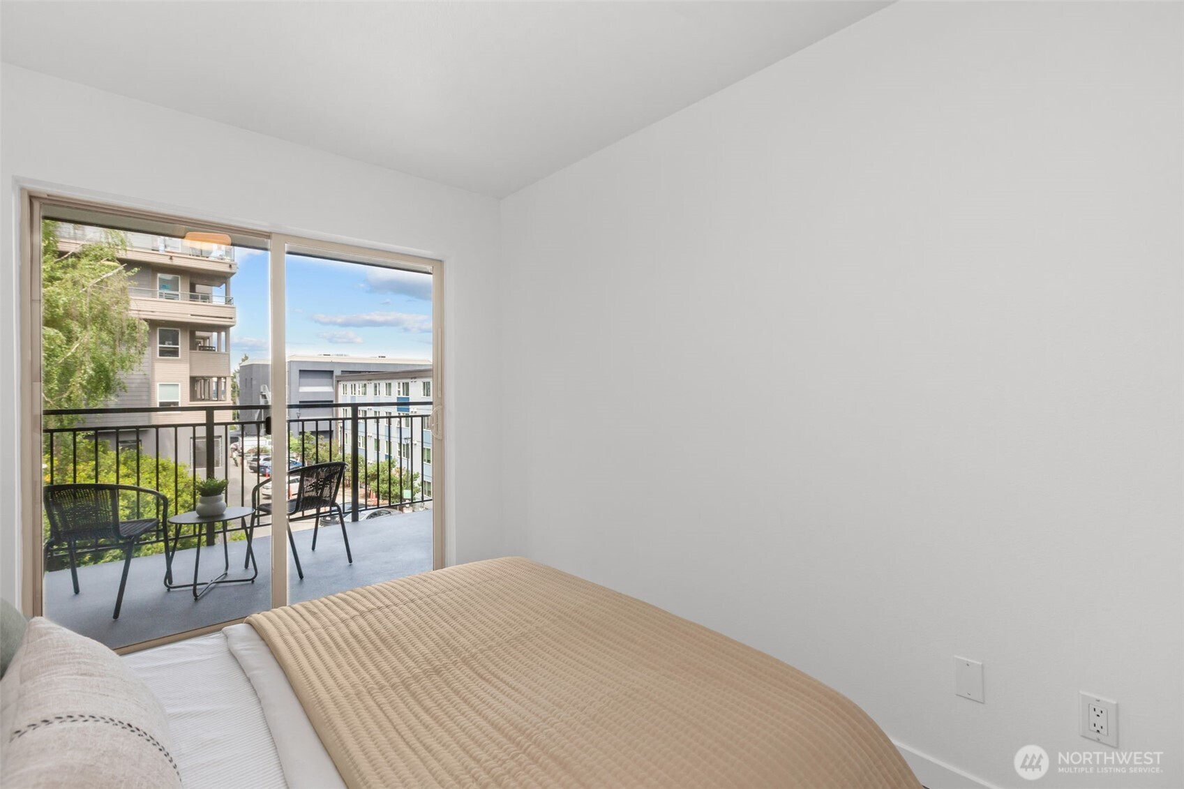 701 Galer Street, Unit 505 Seattle, WA 98109 - Photo 21 of 40