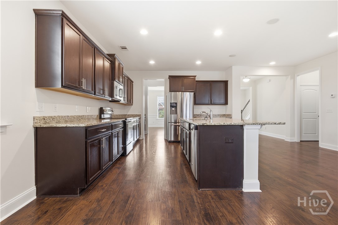 105 Grimsby Road Savannah, GA 31407 - Photo 7 of 27 Gallery Image 7