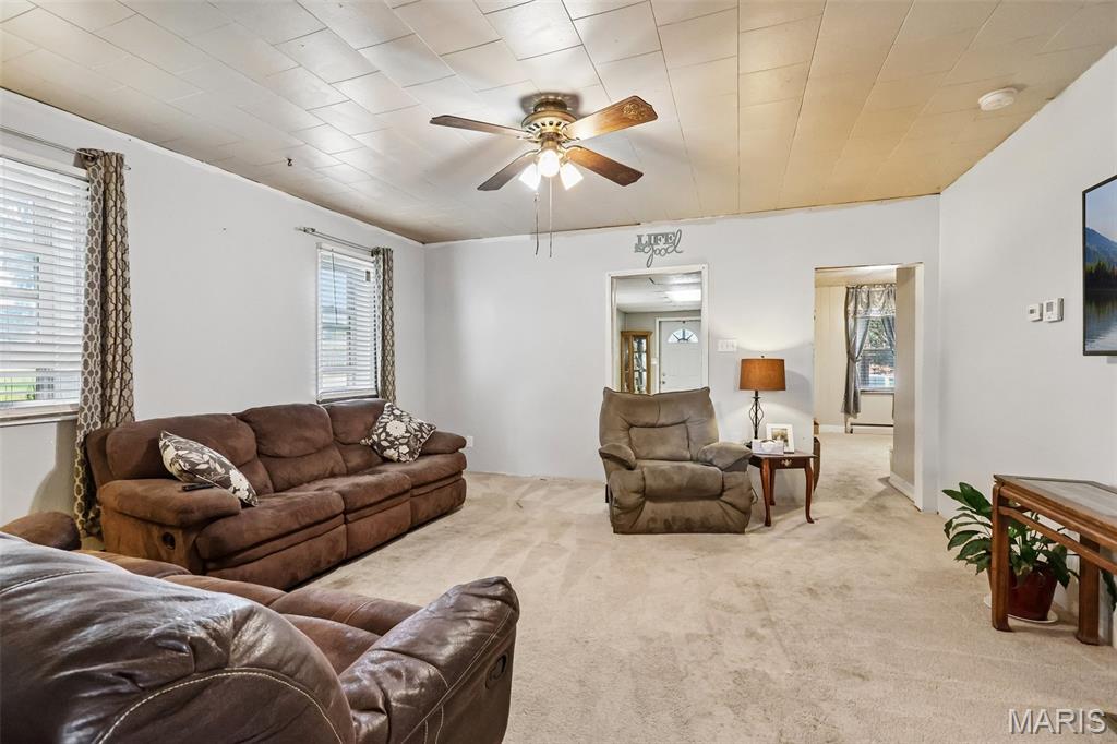 404 East 2nd S Street Mount Olive, IL 62069 - Photo 6 of 21 Gallery Image 6