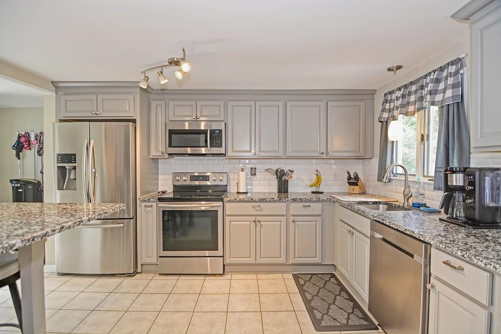 24 Elmfield Road Framingham, MA 01701 - Photo 2 of 30