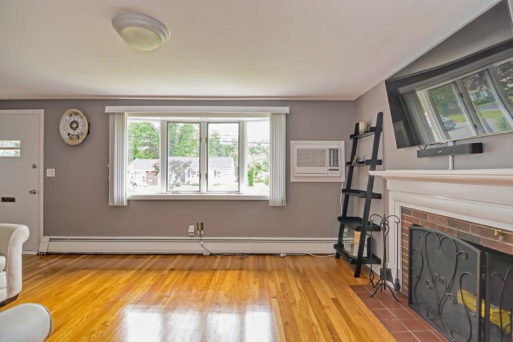 24 Elmfield Road Framingham, MA 01701 - Photo 10 of 30