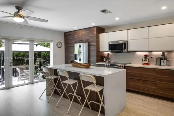 $1,950,000 | 1437 Baracoa Avenue, Coral Gables, FL 33146