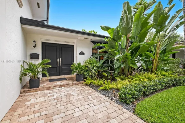 $1,950,000 | 1437 Baracoa Avenue, Coral Gables, FL 33146