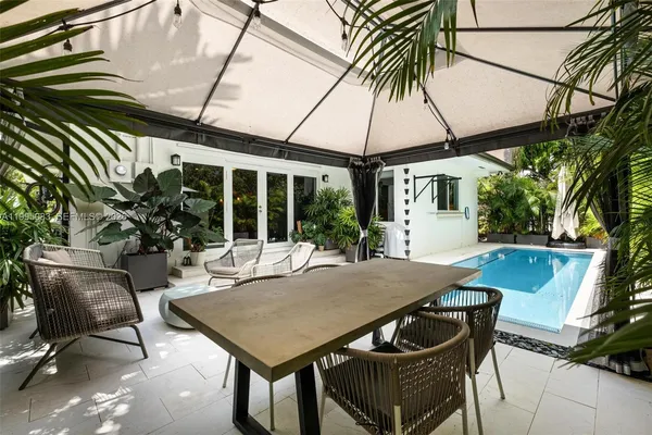 $1,950,000 | 1437 Baracoa Avenue, Coral Gables, FL 33146