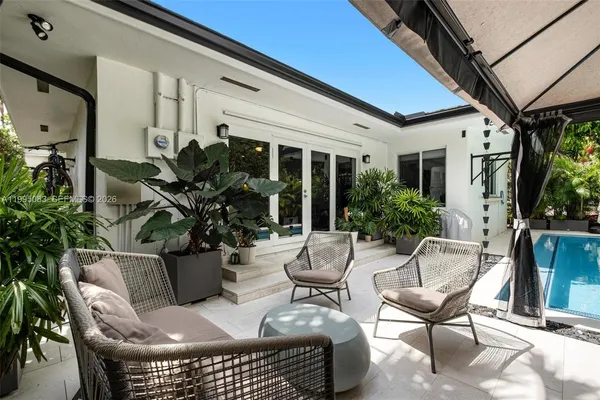 $1,950,000 | 1437 Baracoa Avenue, Coral Gables, FL 33146