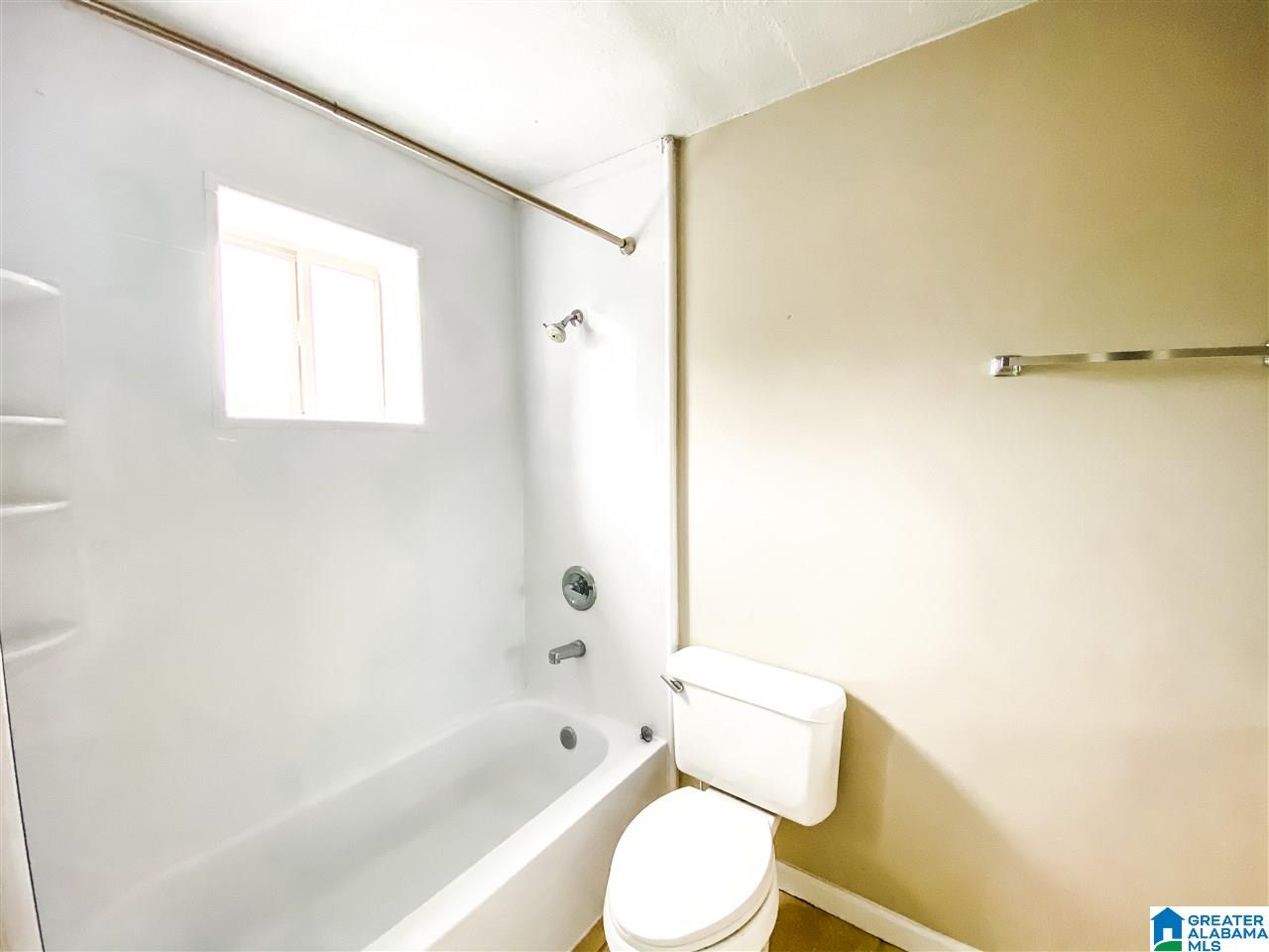 2990 Rhodes Circle South, Unit 307 Birmingham, AL 35205 - Photo 7 of 12
