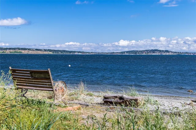 a view of barbeque grill with granite floor