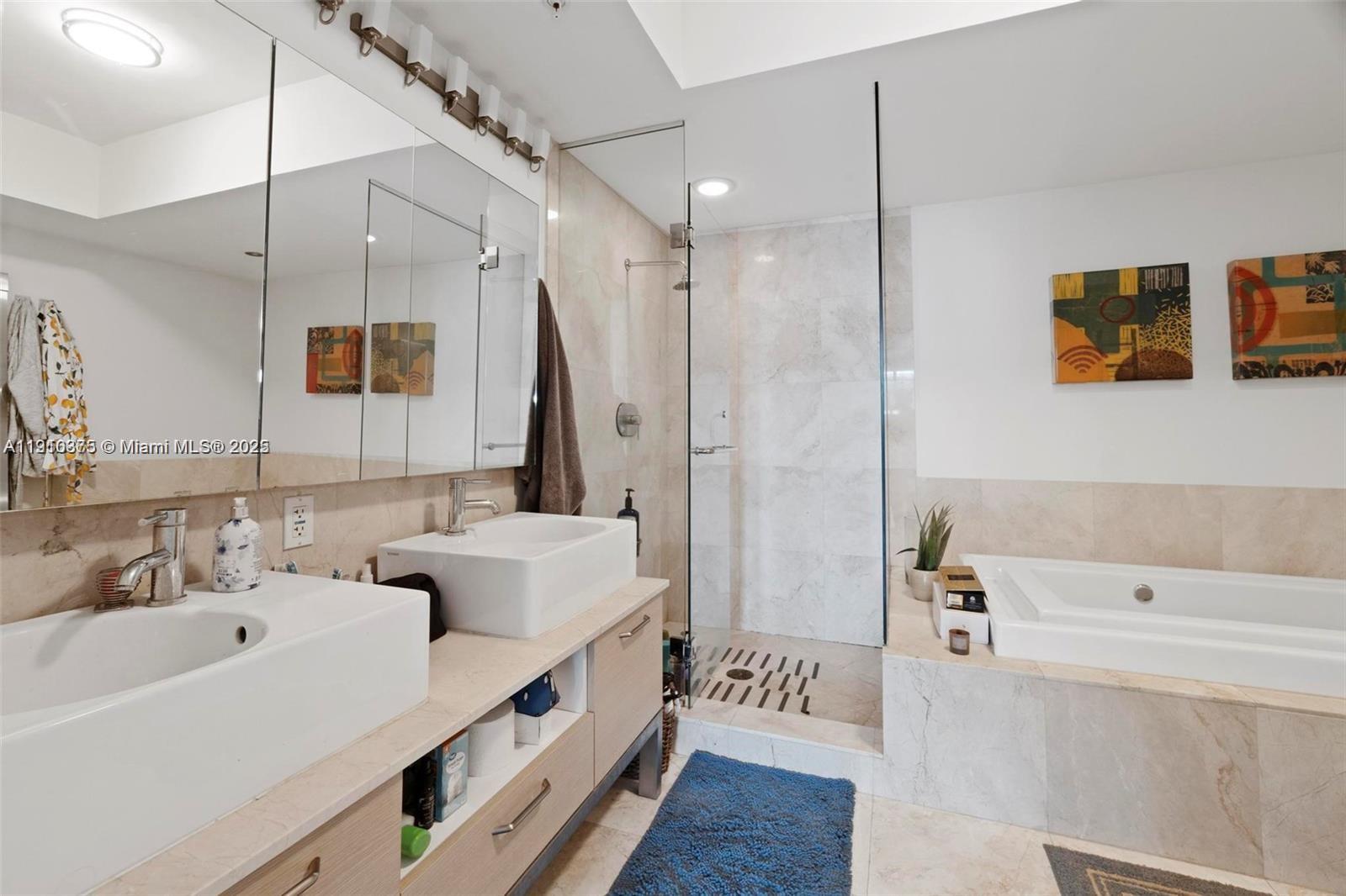 218 Southeast 14th Street, Unit 1003 Miami, FL 33131 - Photo 16 of 27