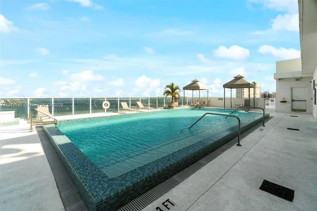 $655,000 | 218 Southeast 14th Street, Unit 1003, Miami, FL 33131